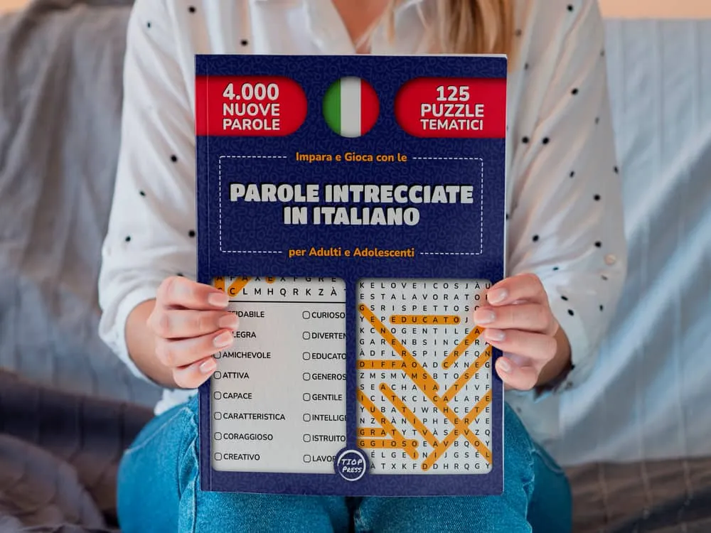 Photo of the printed book Impara e Gioca con le Parole Intrecciate in Italiano