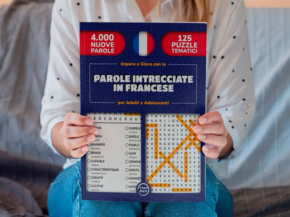 Photo of the printed book Impara e Gioca con le Parole Intrecciate in Francese