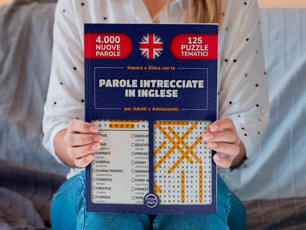 Photo of the printed book Impara e Gioca con le Parole Intrecciate in Inglese